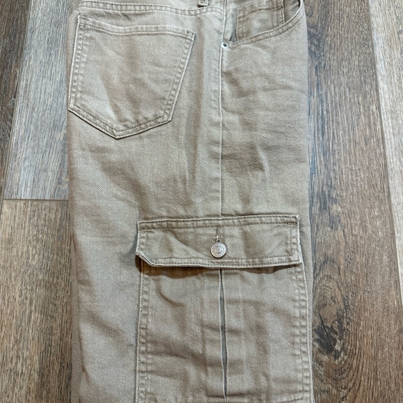 Women's Tan Boyfriend Cargo Jeans 3/26 - Picture 5 of 9